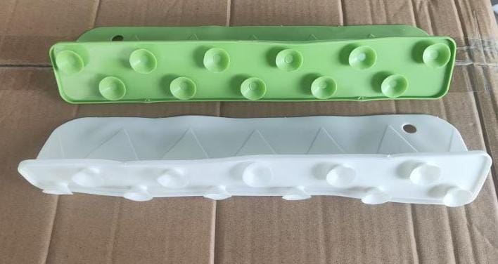 Silicone Sink Splash Guard For Kitchen And Bathroom – Flexible Water Splash Stopper For Faucets, Countertops And Daily Cleaning Protection (Random Color)