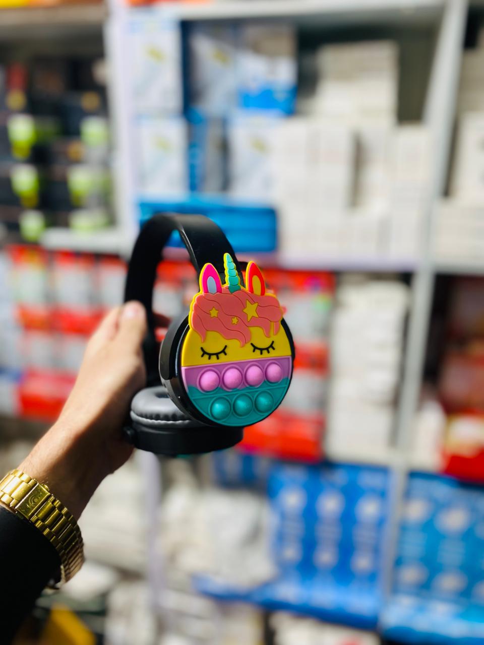 SAMONPOW Kids Bluetooth Headphones – Wireless, Noise-Cancelling, with Microphone | Soft Silicone On-Ear Headphones for School, Travel, Tablet & Phone (random colour)