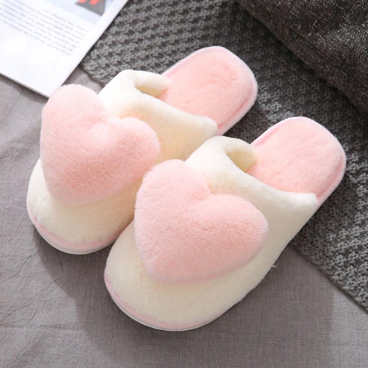 Custom logo Warm Ladies Fashion Winter Flat Shoes Female Indoor Cute Love Heart Plush Fur Non Slip Woman Home Slipper