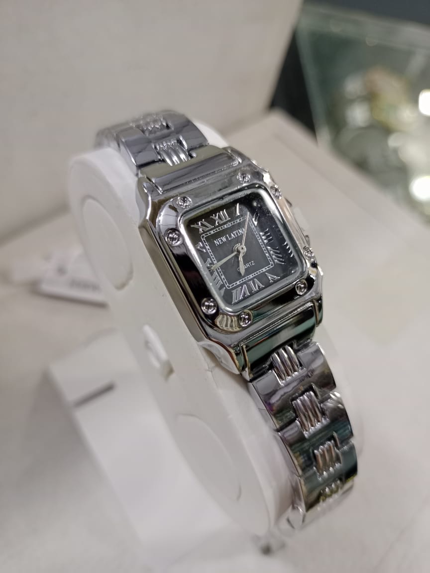 Ladies Waterproof Chain Watch | Golden