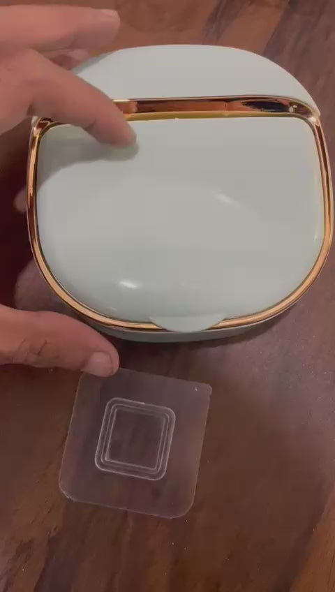 1Pc Wall Mounted Soap Holder With Drain Tray |