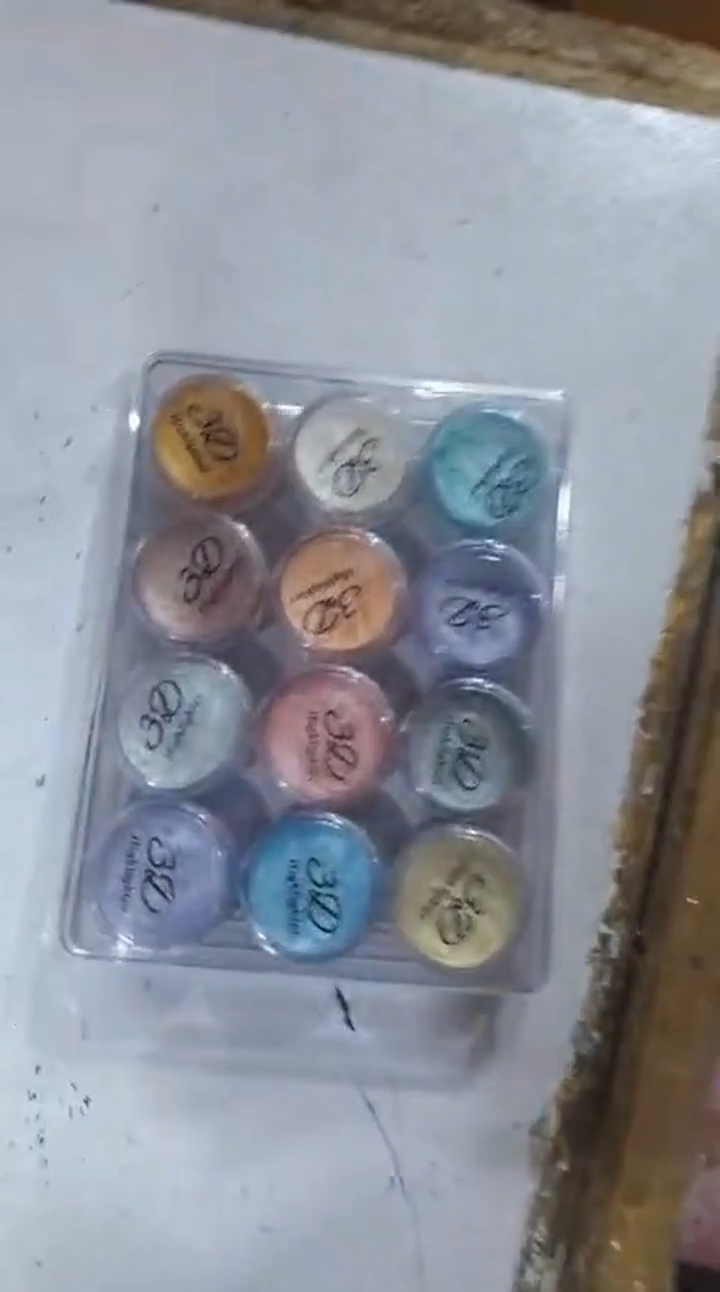 Professional 3D Highlighter 12 Color Palette – Trendy Creamy Shimmer Kit With Pressed Powder Shades – Shiny Makeup Cosmetic Palette Box For Radiant Glow